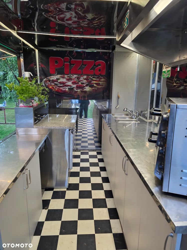 Mercedes-Benz 308CDI - 9