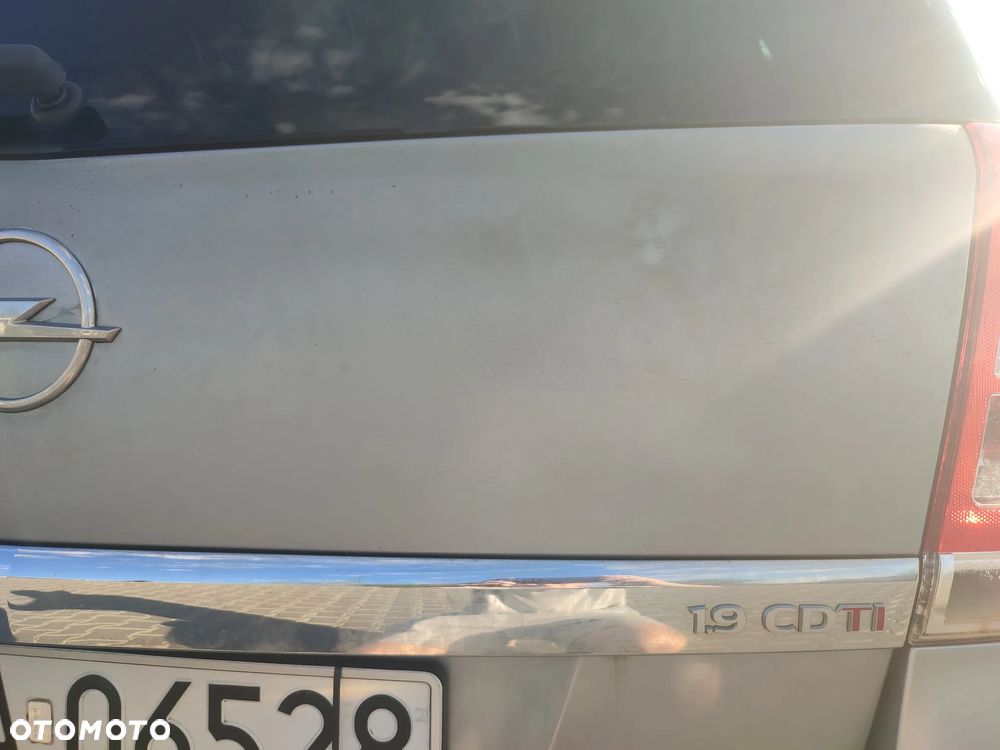 Opel Zafira - 31