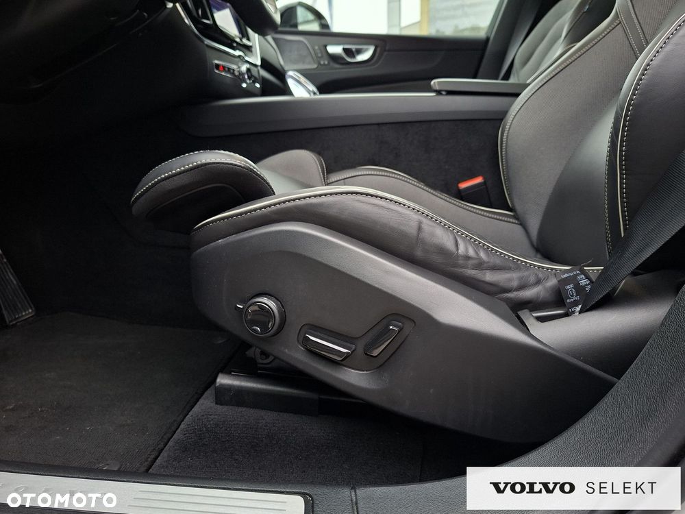 Volvo XC 60 - 33