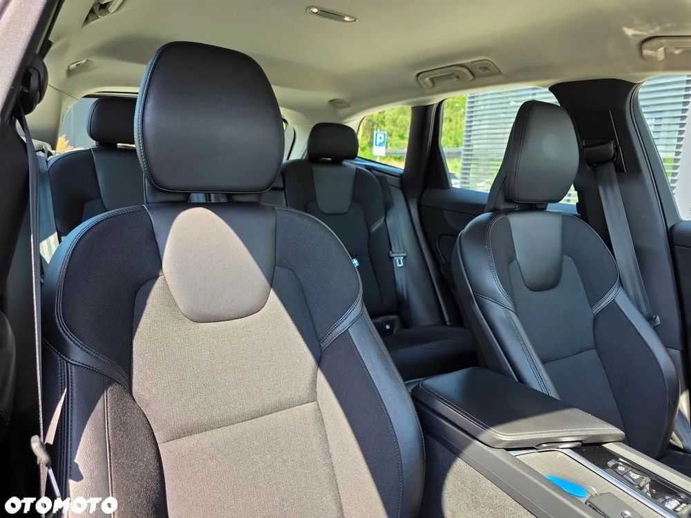 Volvo XC 60 D4 SCR AWD Inscription - 28