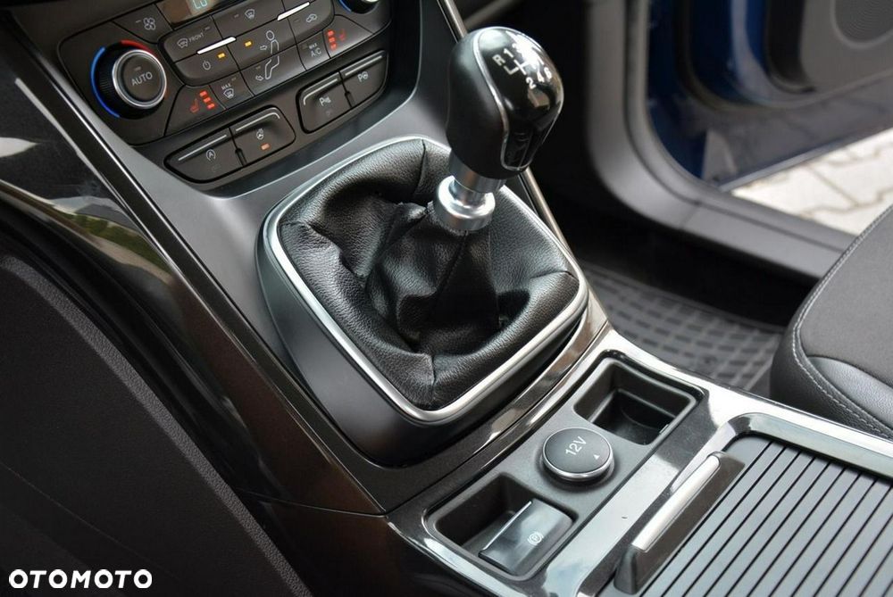 Ford Kuga 1.5 EcoBoost 2x4 Titanium - 30
