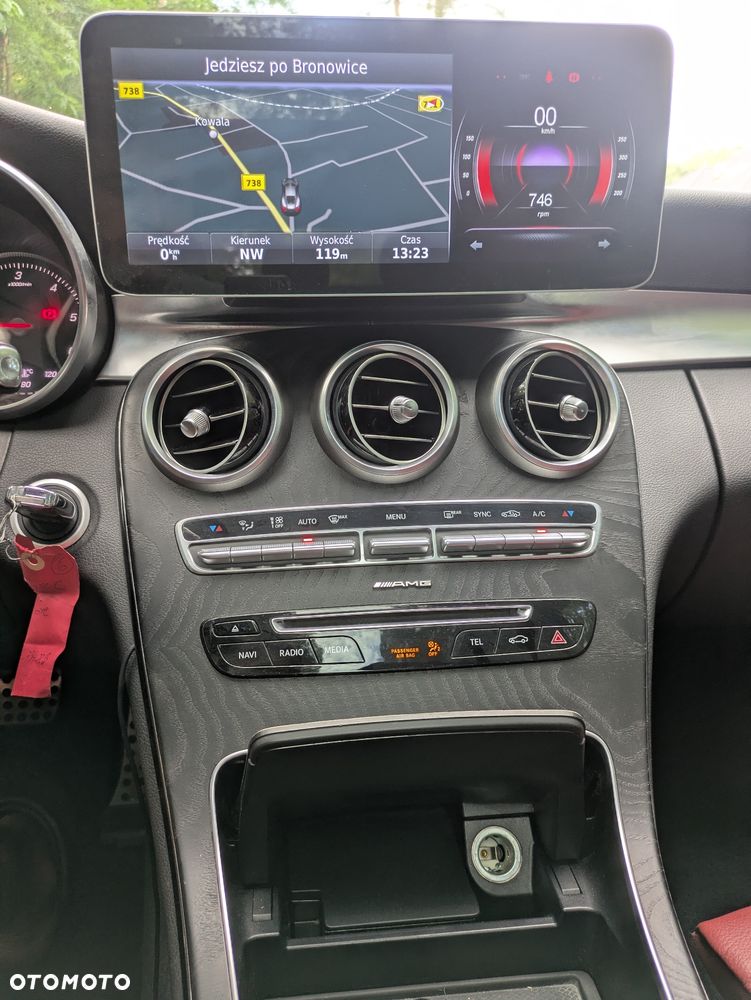 Mercedes-Benz Klasa C 250 d 4Matic 9G-TRONIC AMG Line - 14