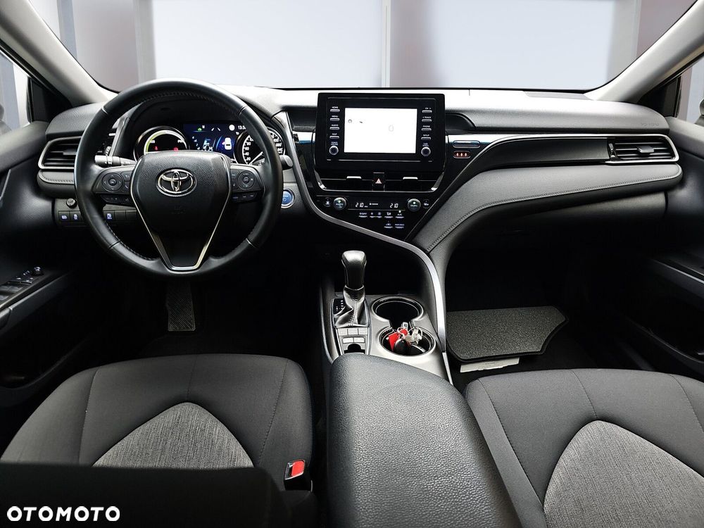 Toyota Camry 2.5 Hybrid Comfort CVT - 11