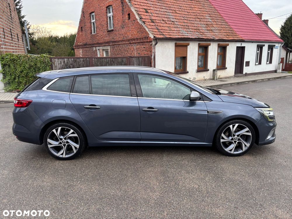 Renault Megane ENERGY TCe 205 EDC GT - 2