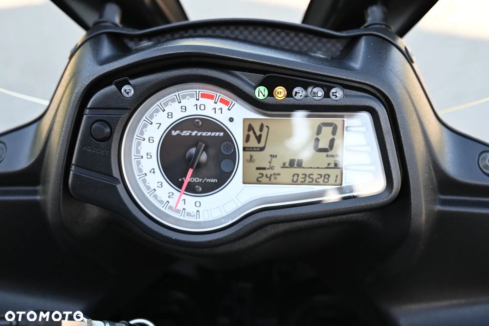 Suzuki DL - 9