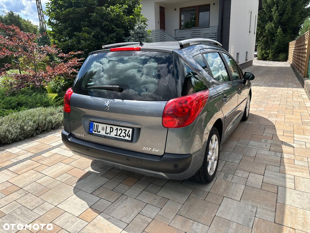 Peugeot 207 120 Automatik Premium - 22
