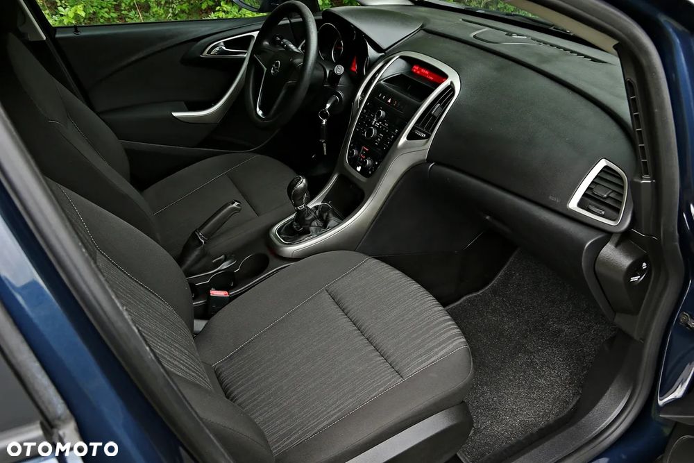Opel Astra 1.6 - 8