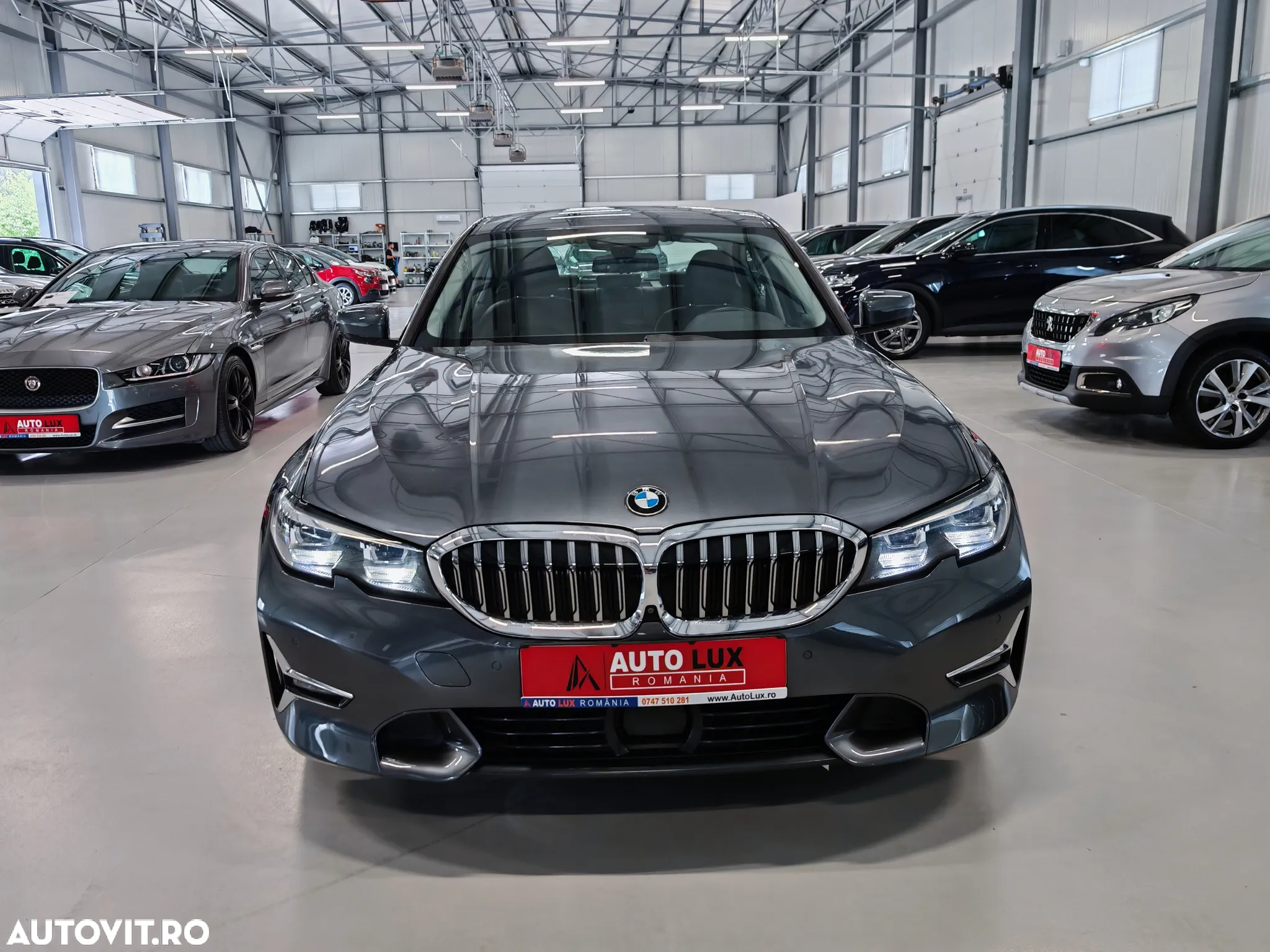 BMW Seria 3 330e Aut. Luxury Line - 3