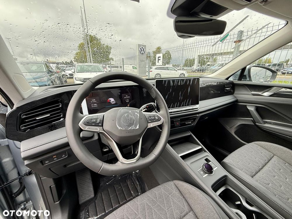 Volkswagen Tiguan - 9
