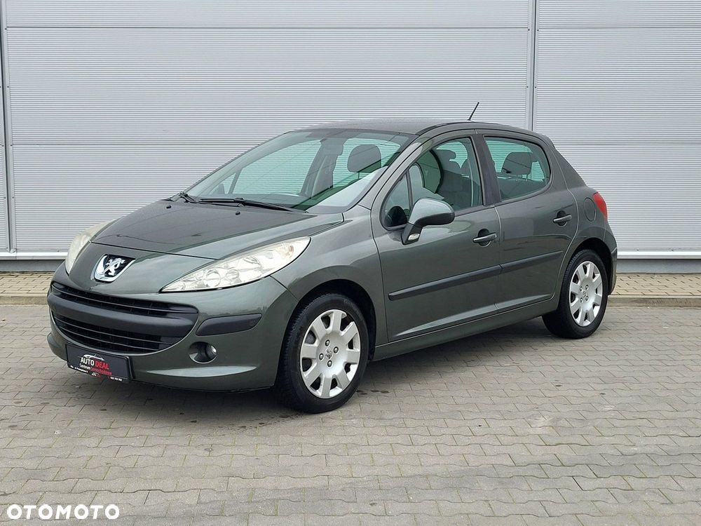 Peugeot 207 - 8