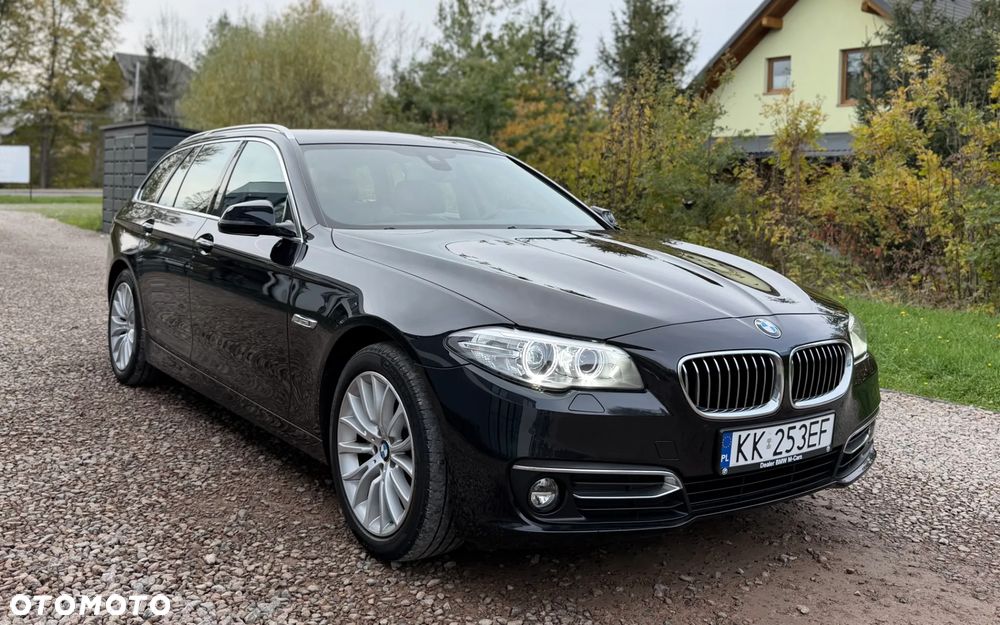 BMW Seria 5 528i Luxury Line - 4