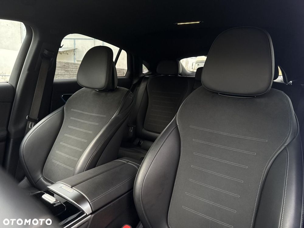 Mercedes-Benz GLC - 12