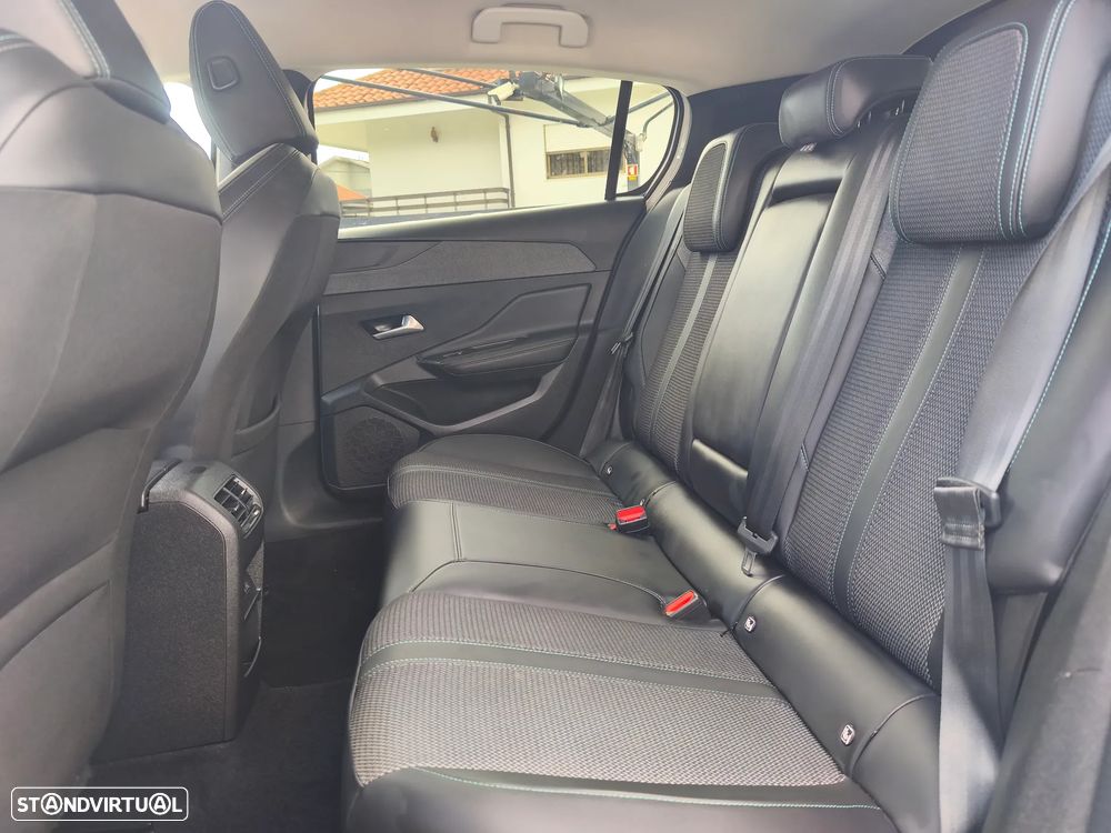 Peugeot 308 1.2 PureTech Allure - 13