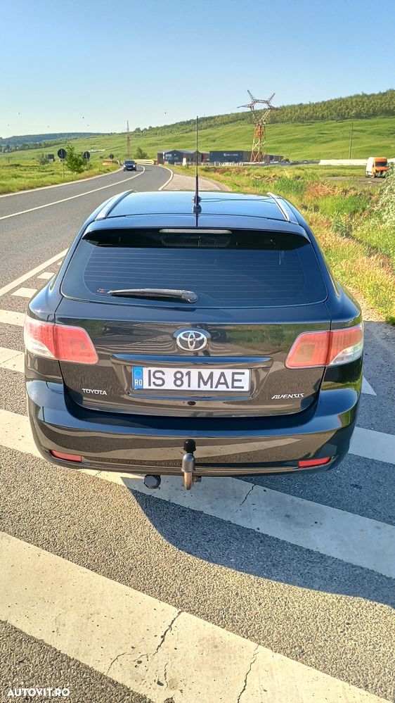 Toyota Avensis 2.0 D-4D Elegance - 6