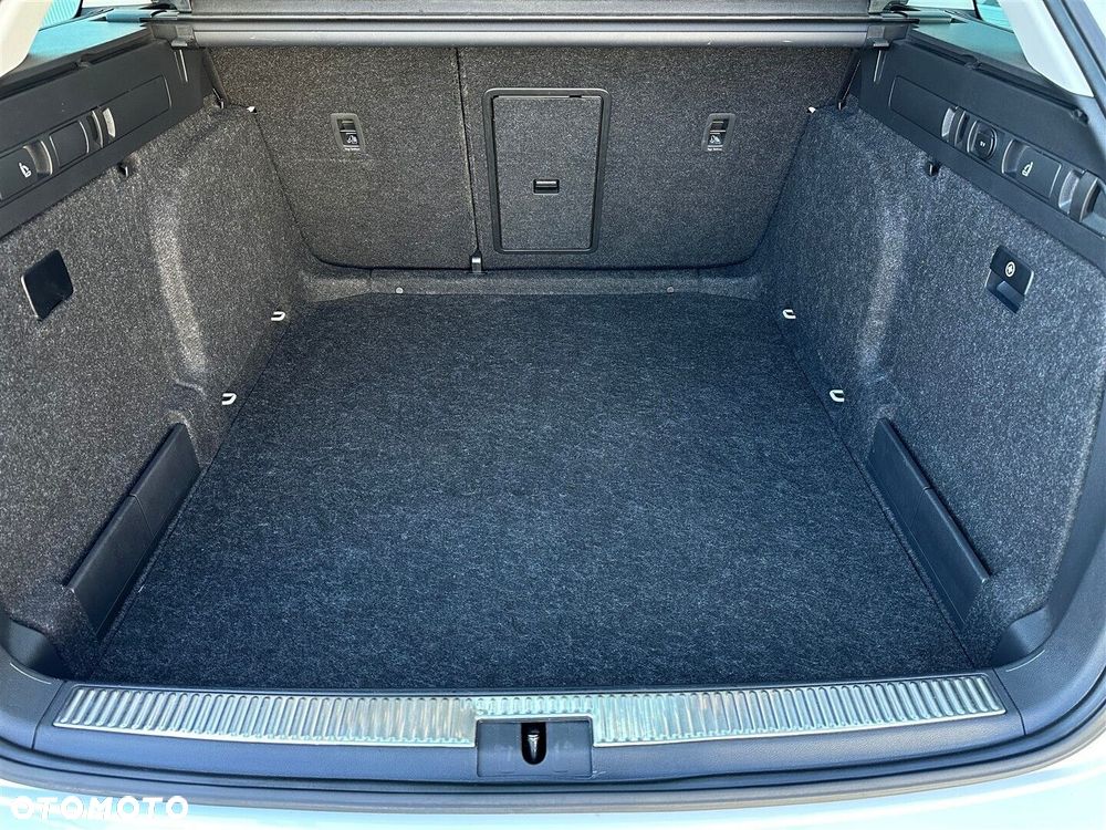 Skoda Superb 2.0 TSI 4x4 L&K DSG - 9