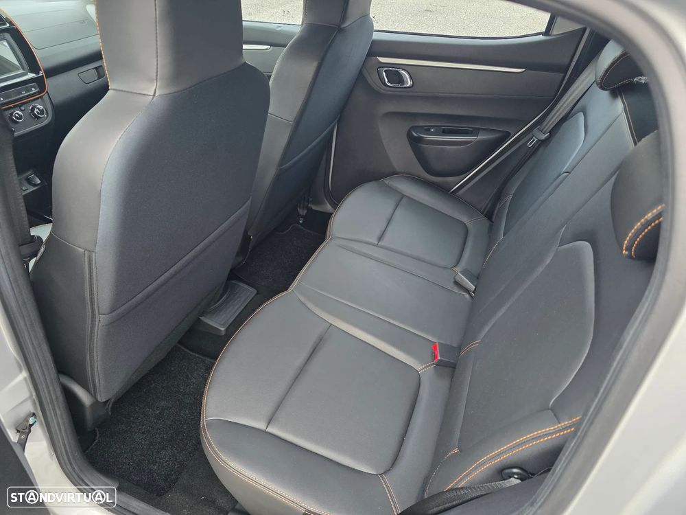 Dacia Spring Comfort Plus - 13