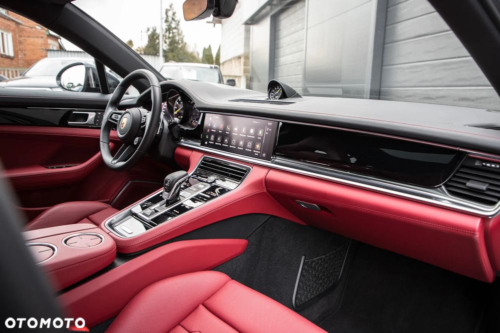 Porsche Panamera - 33