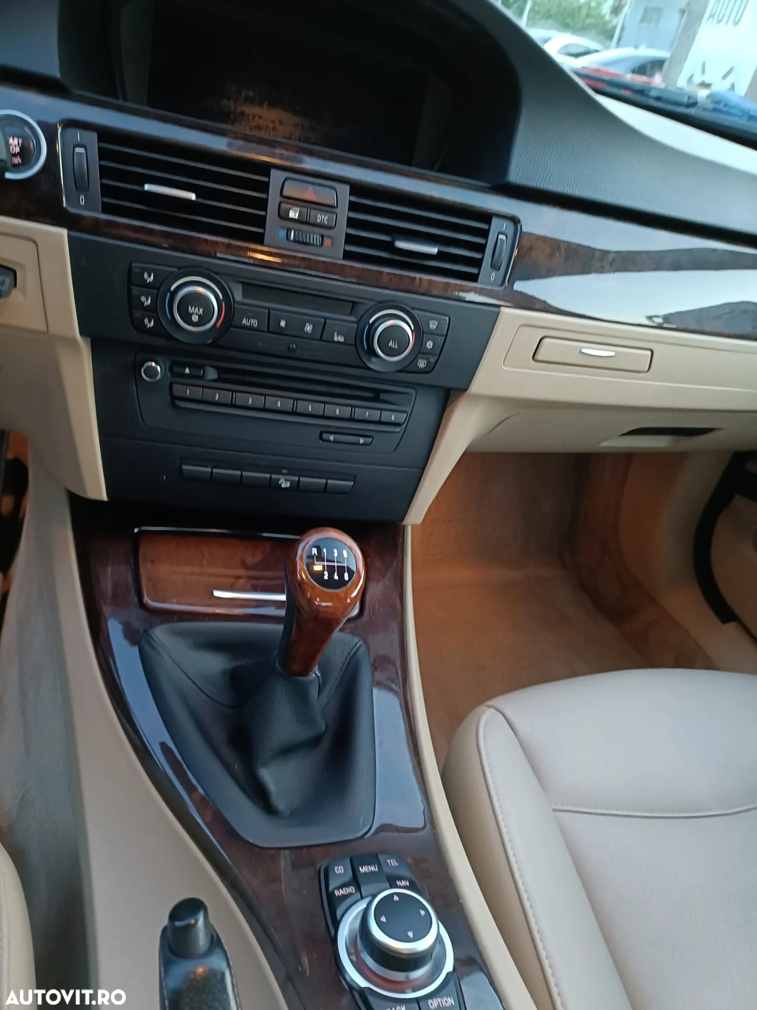 BMW Seria 3 325i - 6