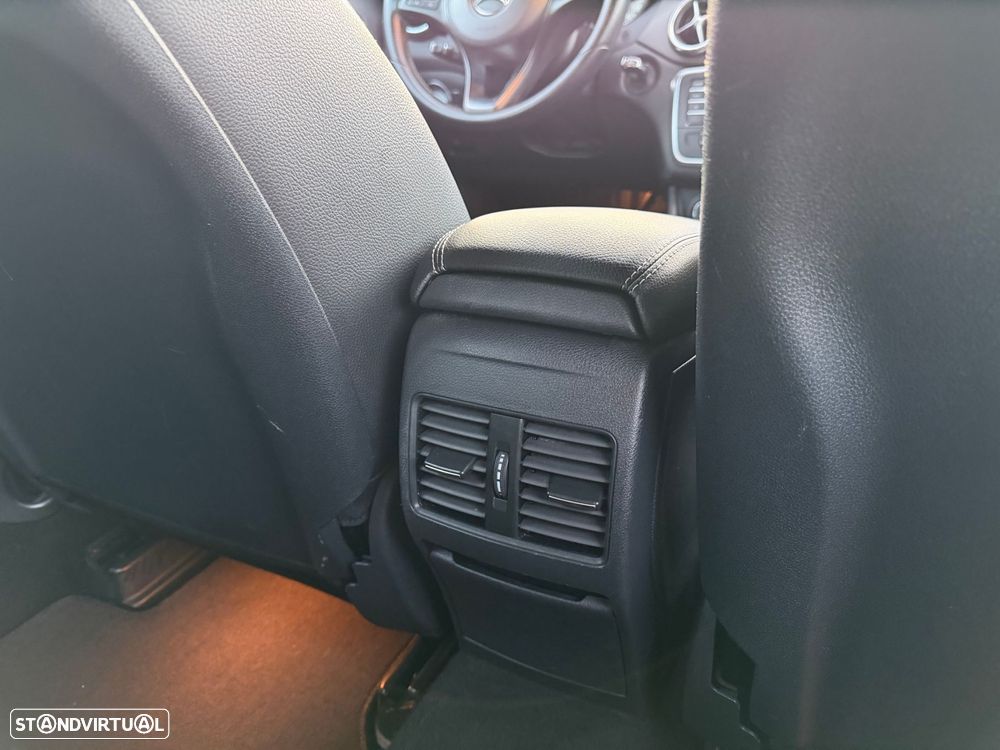 Mercedes-Benz CLA 200 - 28