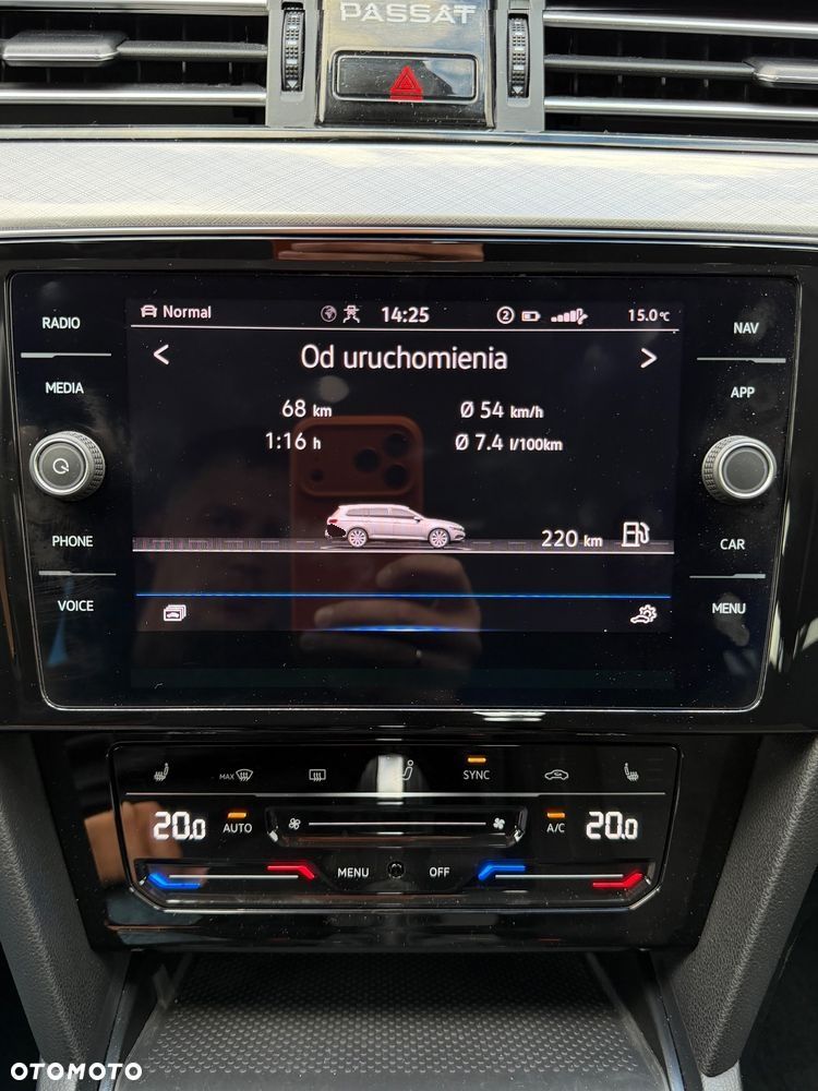 Volkswagen Passat - 24