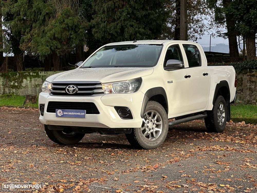 Toyota Hilux 2.4 D-4D 4WD CD CM - 1