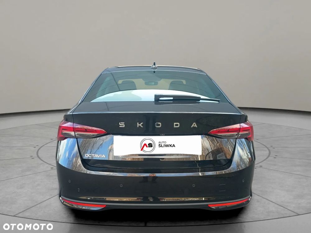 Skoda Octavia 1.5 TSI Selection - 4