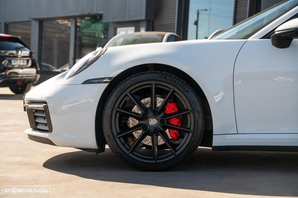 Porsche 911 (992) - 7