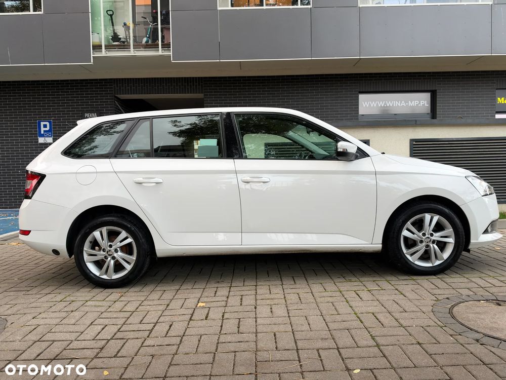 Skoda Fabia 1.0 Ambition - 4