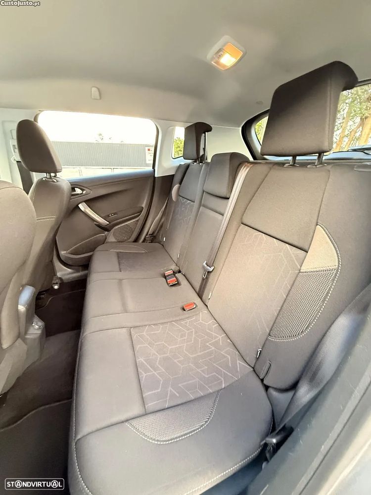 Peugeot 2008 1.2 PureTech Style - 15