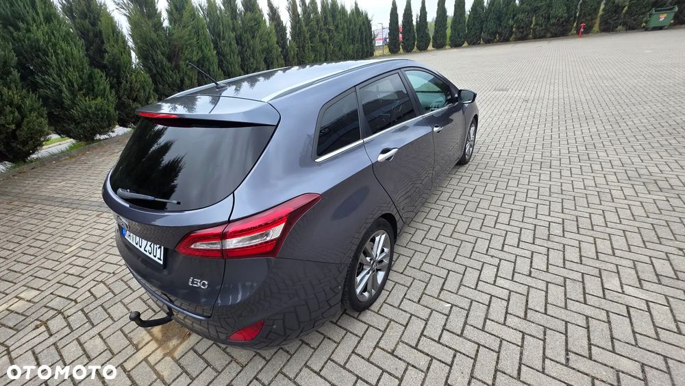Hyundai i30 blue 1.6 CRDi Premium - 10