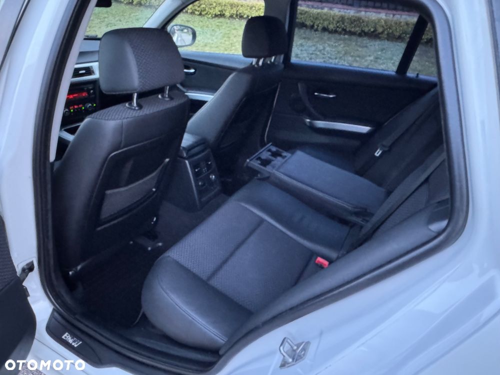 BMW Seria 3 320d DPF - 6