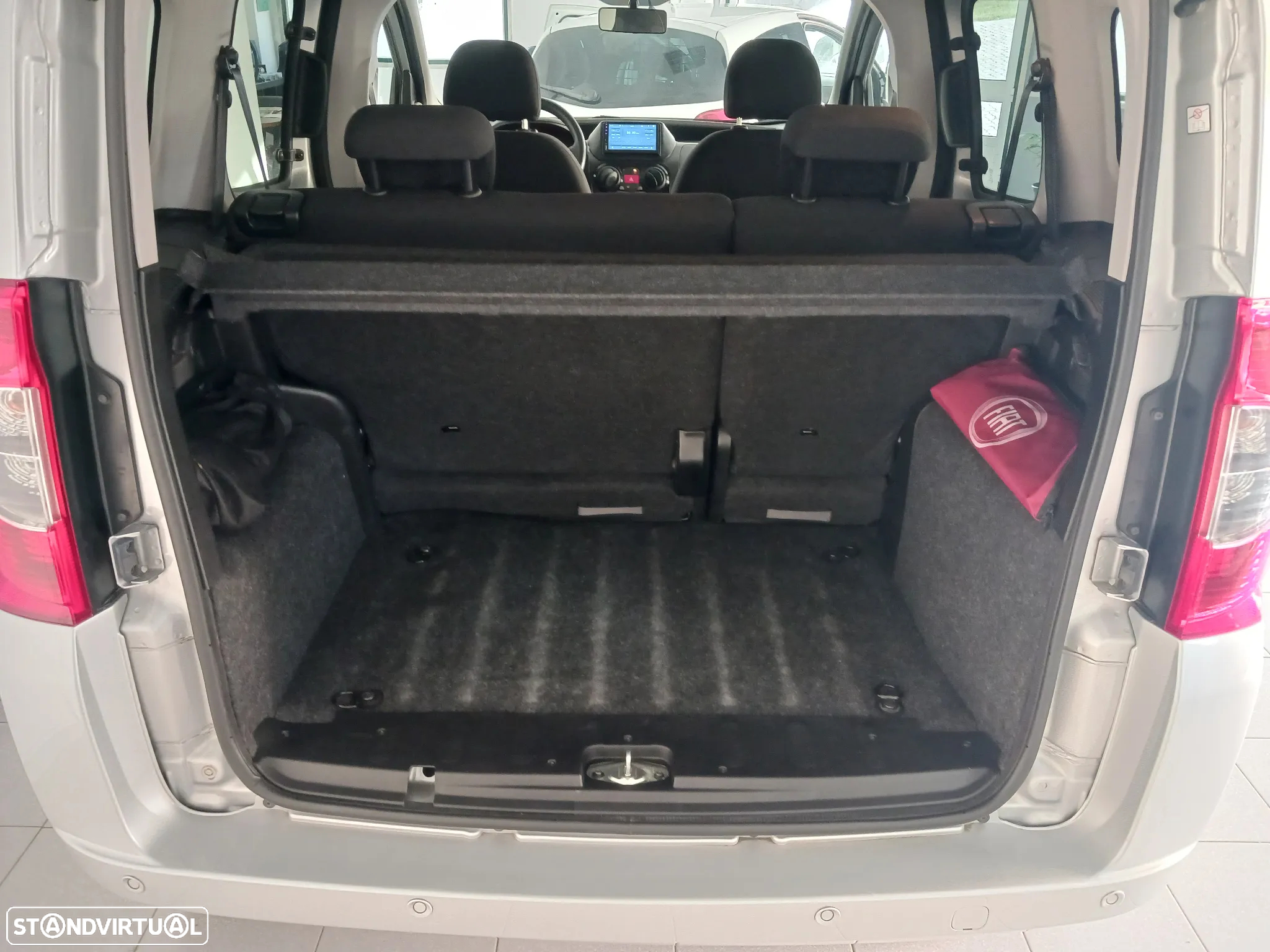 Fiat QUBO 1.3 M-Jet 4 Lug Iva Dedutivél - 31