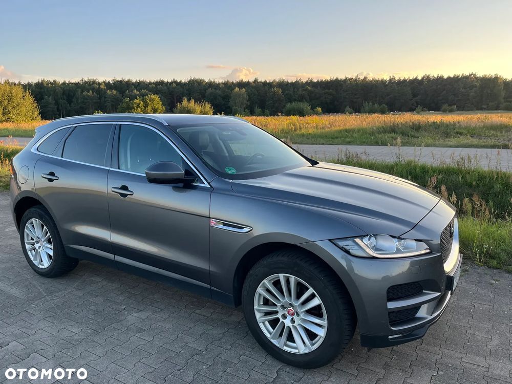 Jaguar F-Pace - 34