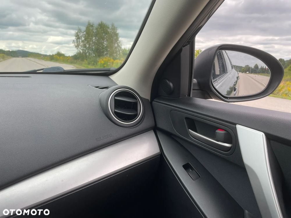 Mazda 3 1.6 Sport Exclusive - 19