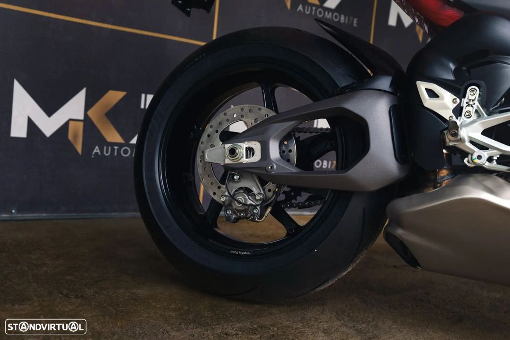 Ducati Panigale V4 S - 8