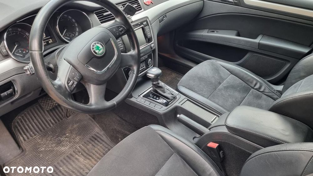 Skoda Superb 2.0 TSI Platinum DSG - 7