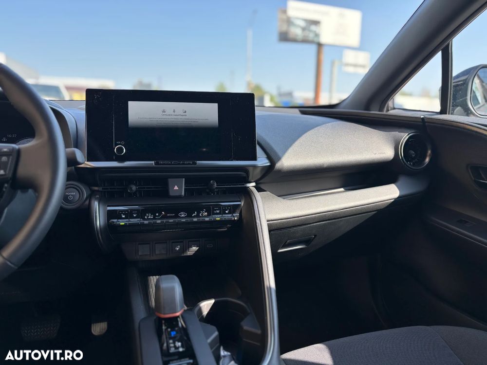Toyota C-HR - 15