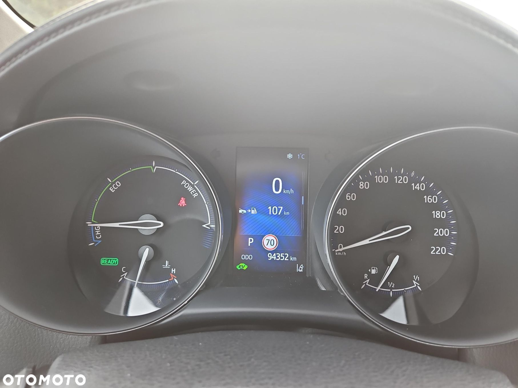 Toyota C-HR - 11