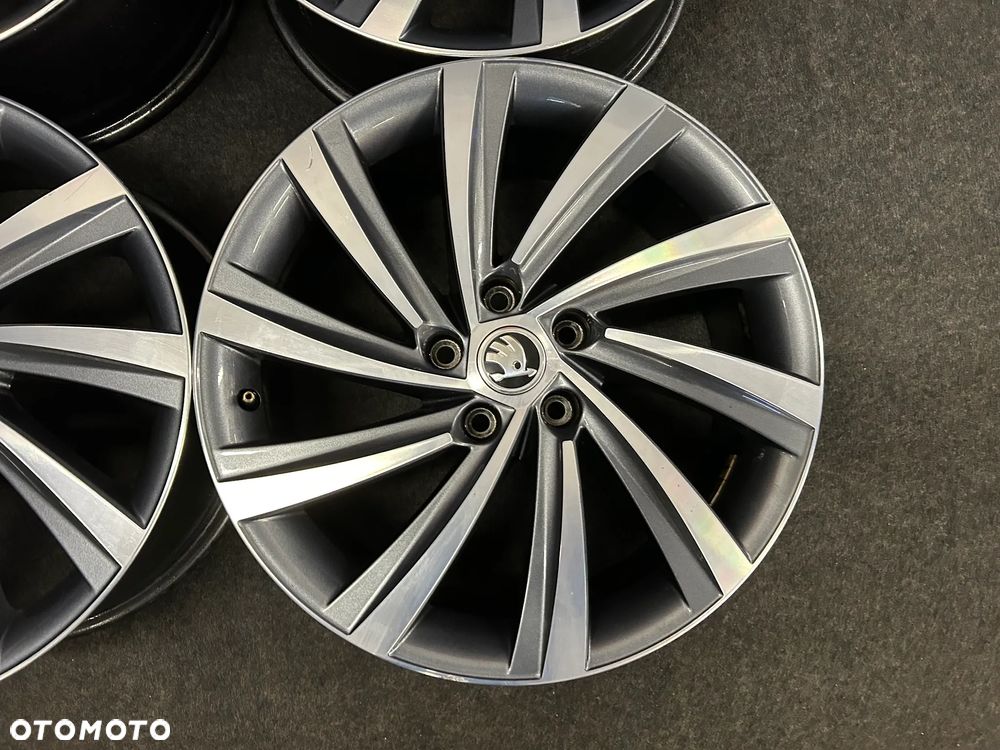 Alufelgi Skoda Octavia IV, III, VW Golf 7, 8, Toutan, Sportsvan 18 cali 5x112 4szt. Ładne! - 7