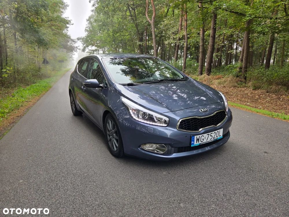 Kia Ceed 1.6 GDI SW DCT Platinum Edition - 1