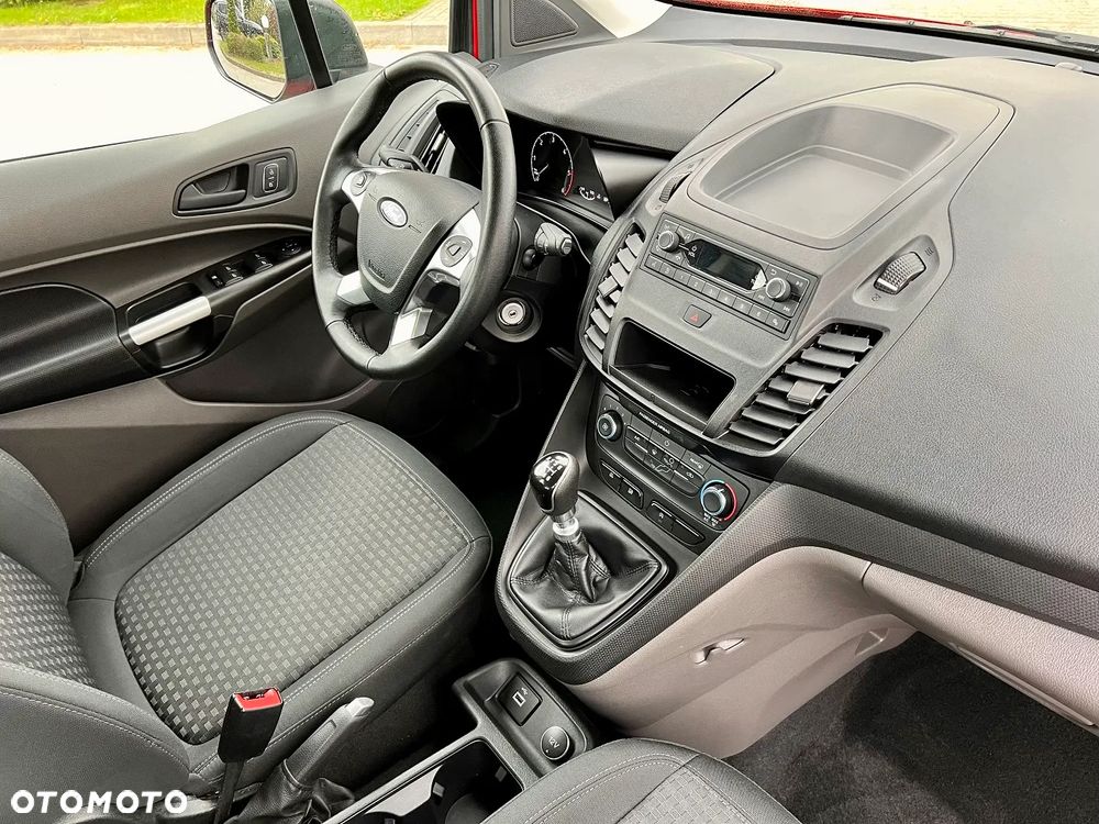 Ford Tourneo Connect 1.5 TDCi Start-Stop Titanium - 20