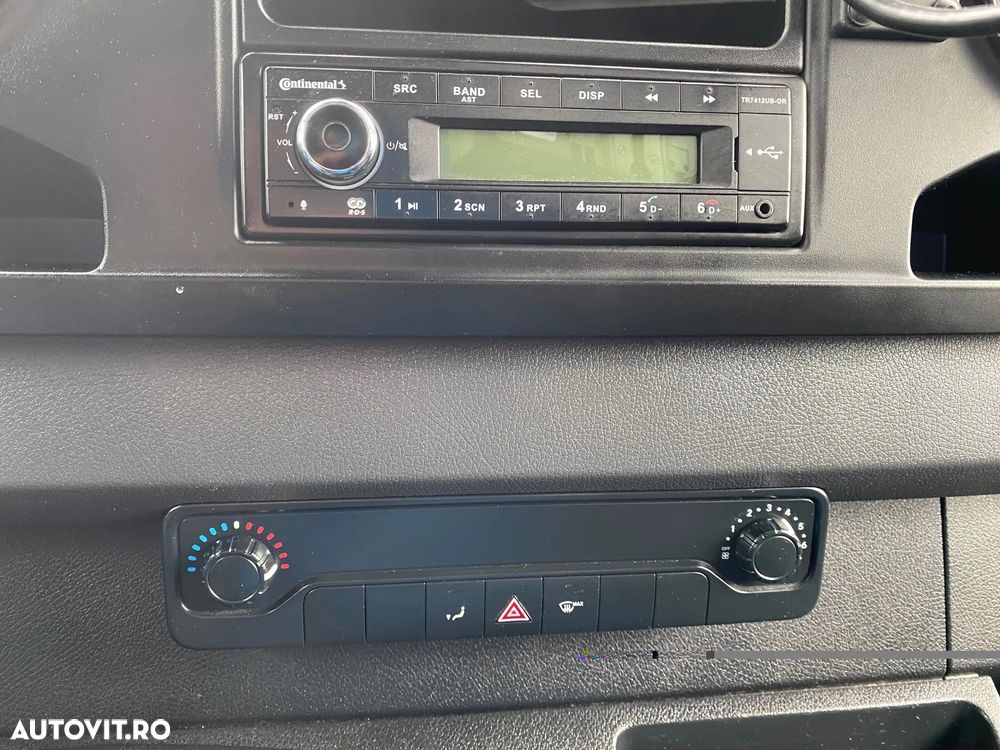 Mercedes-Benz SPRINTER - 21