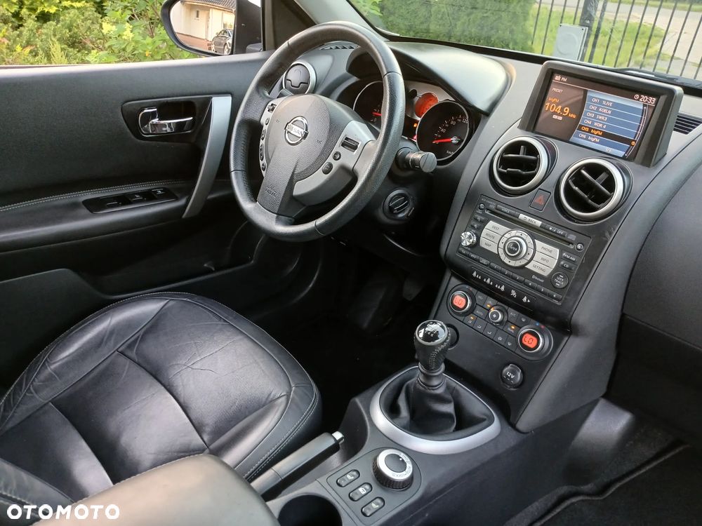 Nissan Qashqai 2.0 4x4 Tekna - 16