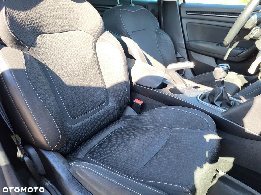 Renault Megane 1.6 SCe Zen - 21
