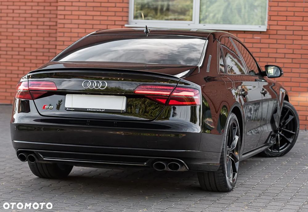 Audi S8 Plus 4.0 TFSI Quattro - 12