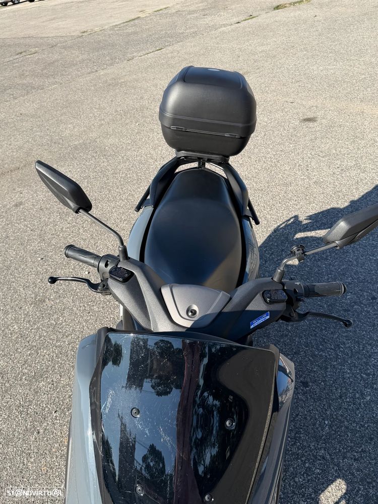 Yamaha NMAX - 7