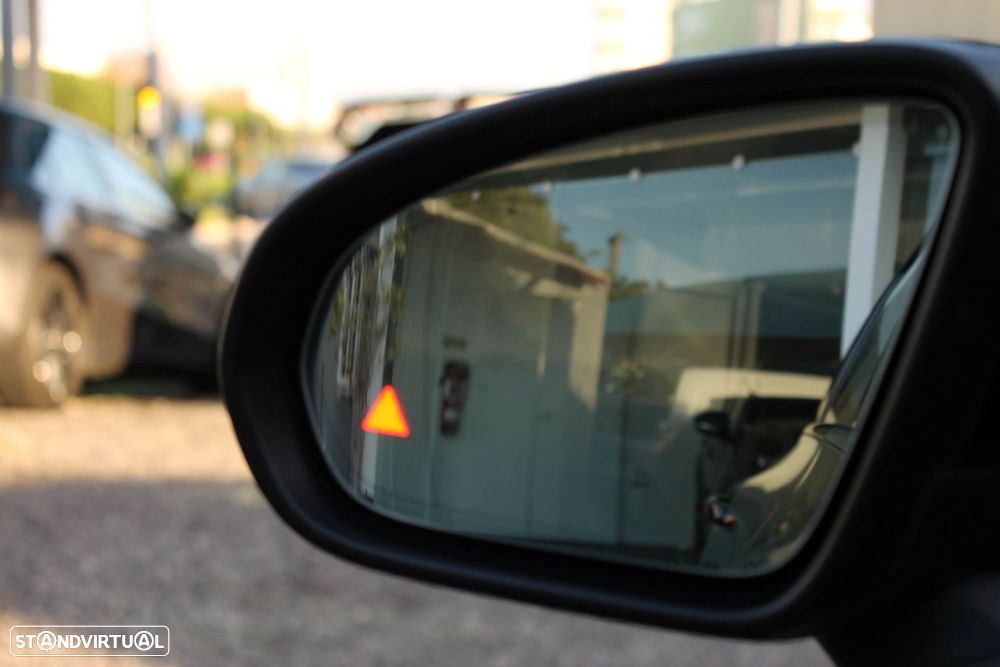 Mercedes-Benz CLA 250 e 8G-DCT AMG Line - 5