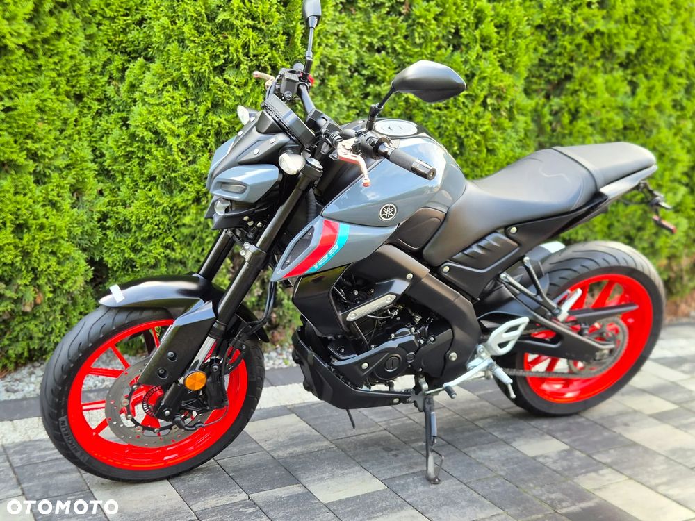 Yamaha MT - 4