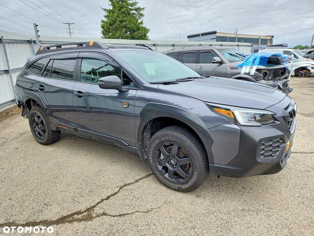 Subaru Outback - 1