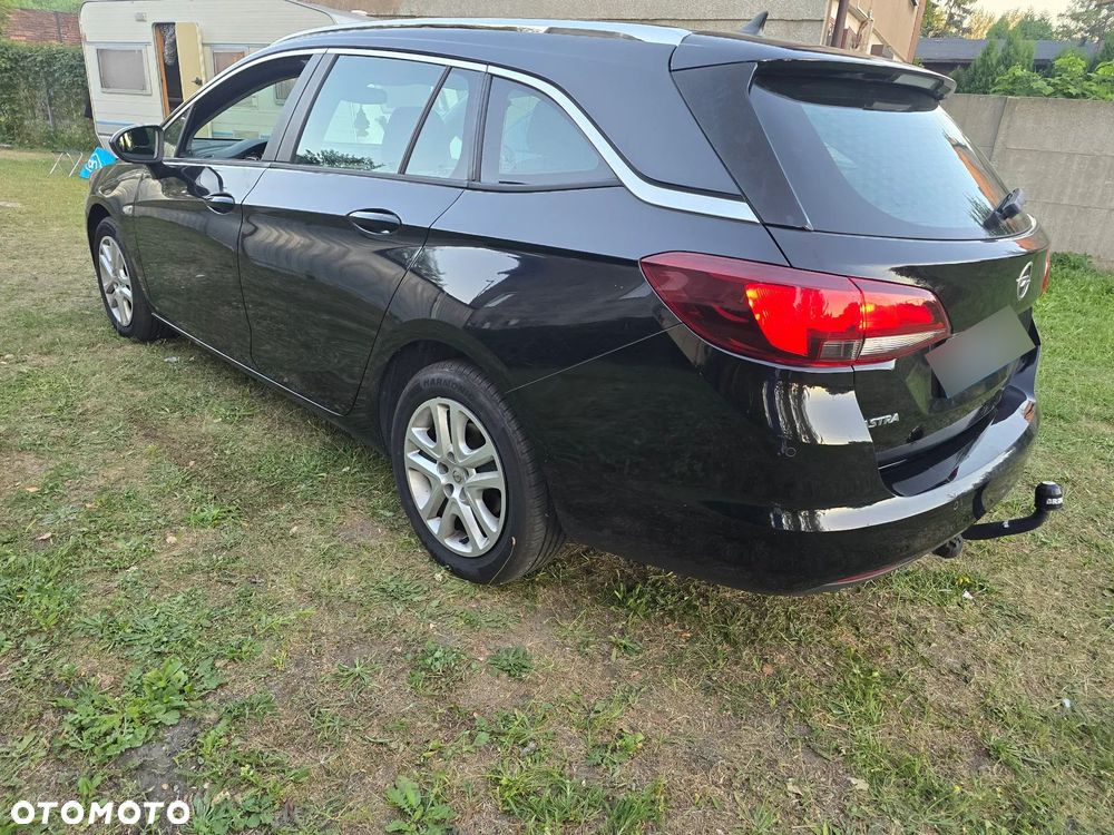 Opel Astra 1.6 D Start/Stop Dynamic - 3